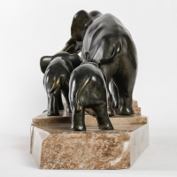 Éléphant en bronze sur marbre, XXème siècle