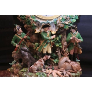Pendule Meissen sur le thème de la chasse | Biron 