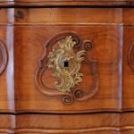 Commode Lyonnaise en noyer du XVIIIème siècle | Biron IMG_6110