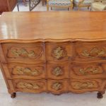 Commode Lyonnaise en noyer du XVIIIème siècle | Biron IMG_6112