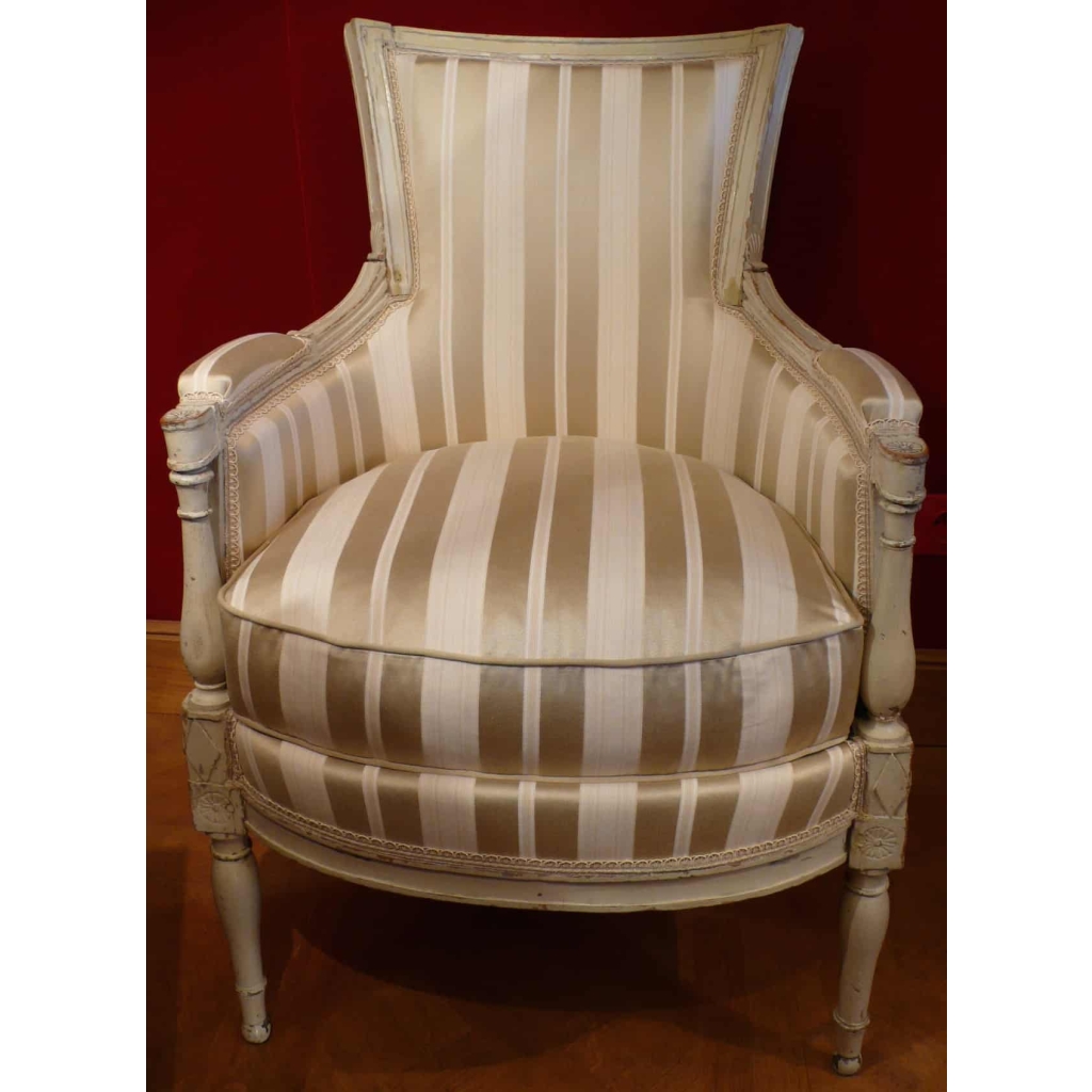 Paire De Bergères Anciennes d’Epoque Directoire En Bois Laque Fin XVIIIème Siècle | Biron Paire de bergères en bois laqué d'époque Directoire