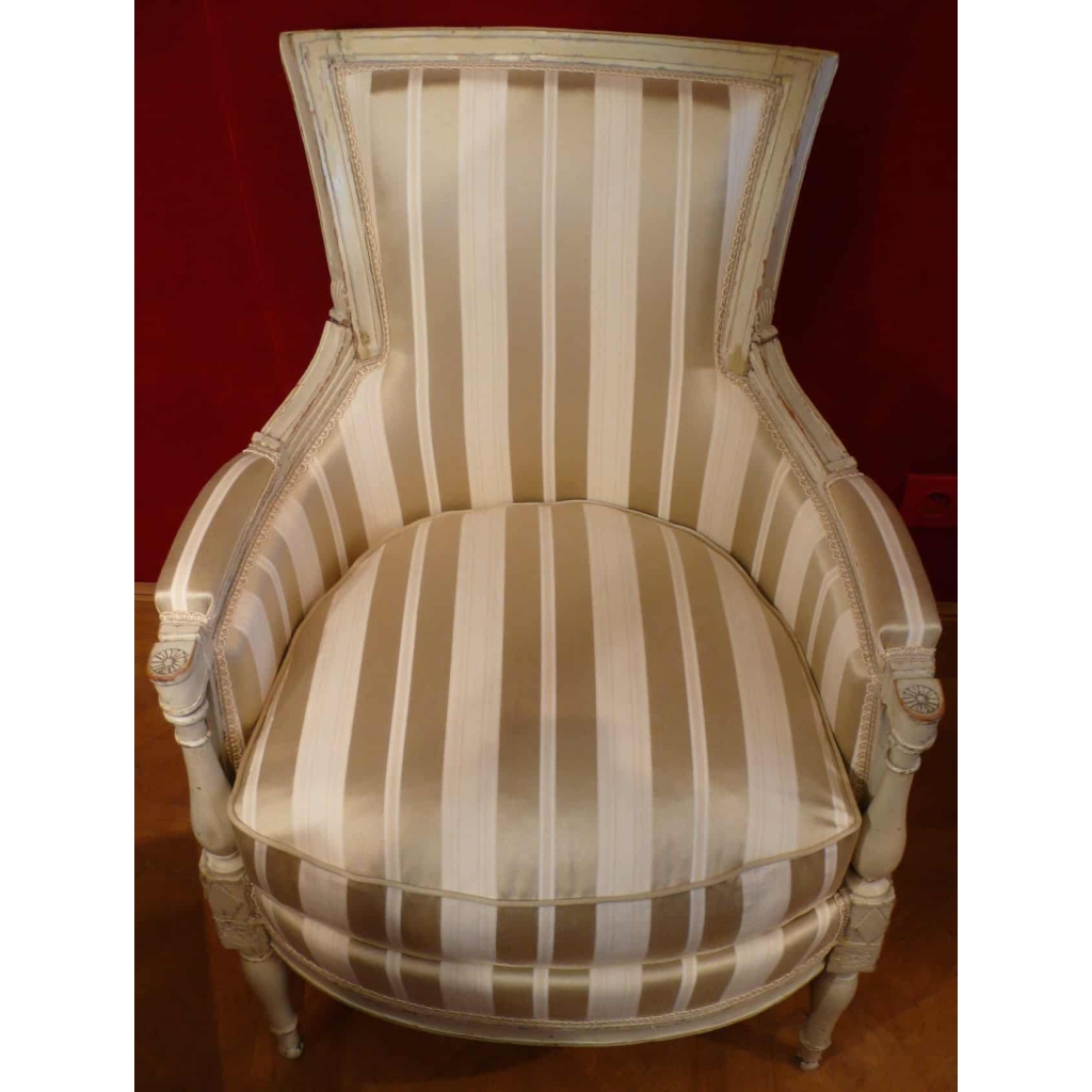 Paire De Bergères Anciennes d’Epoque Directoire En Bois Laque Fin XVIIIème Siècle | Biron Paire de bergères en bois laqué d'époque Directoire
