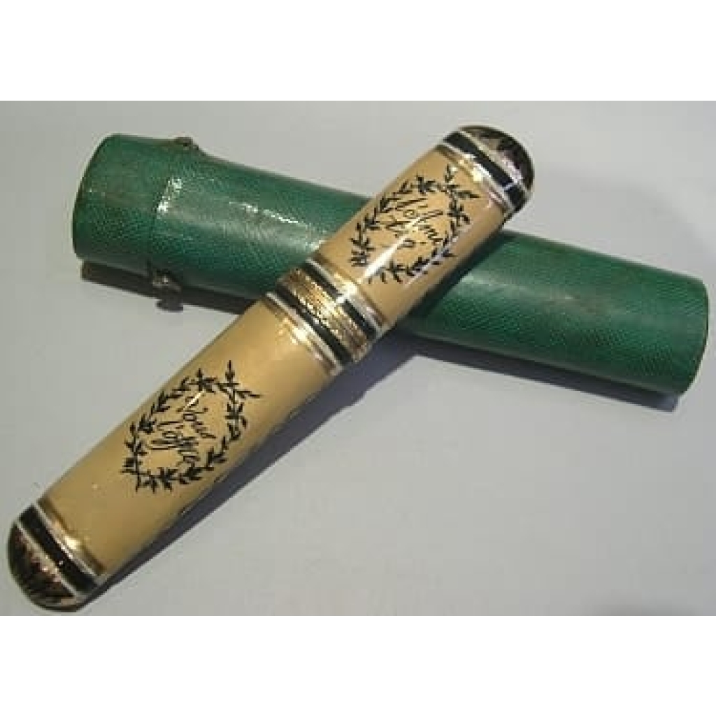 ETUI A MESSAGE EN OR EMAILLE XVIII ème | Biron 