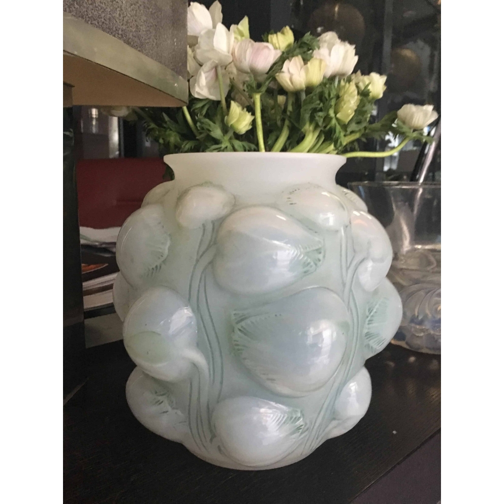 RENÉ LALIQUE (1860 -1945) VASE « TULIPES » (1927) | Biron RENÉ LALIQUE (1860 -1945) VASE "TULIPES" (1927)