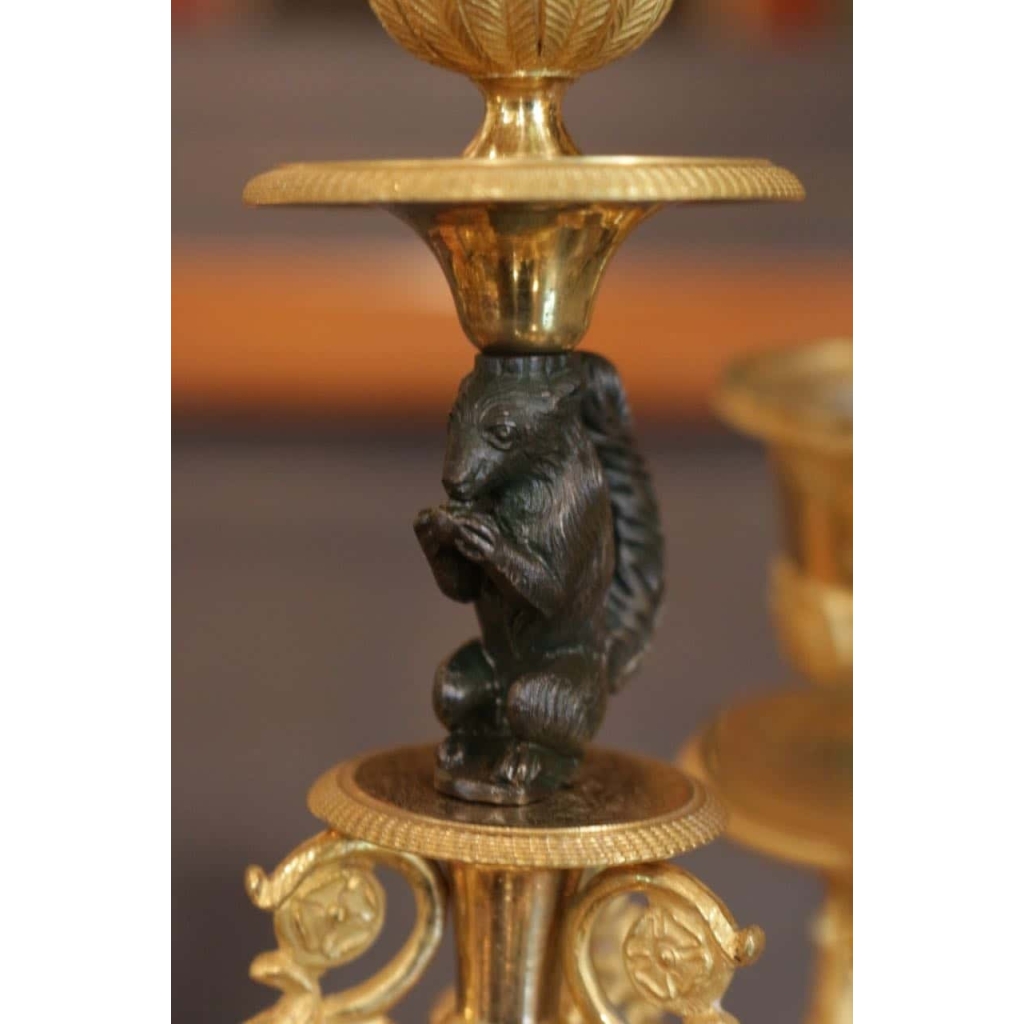 Paire de candélabres en bronze doré d’époque Restauration | Biron Paire de candélabres en bronze doré d'époque Restauration