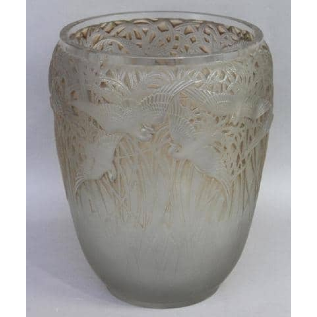 RENE LALIQUE (1860-1945) Paire de vases Aigrettes | Biron RENE LALIQUE (1860-1945) Paire de vases Aigrettes