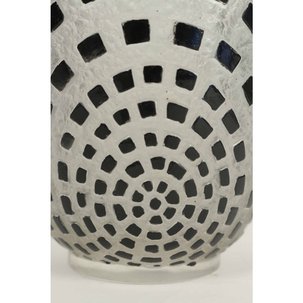 RENE LALIQUE (1860-1945) vase « Damiers » 1935 | Biron RENE LALIQUE (1860-1945) vase "Damiers" 1935