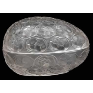 RENE LALIQUE (1860-1945) Boite "poussins"