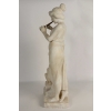 Sculpture Albâtre , Femme à la Flûte, Antiquité du 19ème Siècle | Biron Sculpture Albâtre , Femme à la Flûte, Antiquité du 19ème Siècle