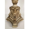 Pique cierge en bois sculpté laqué et doré, 19ème siècle. | Biron Pique cierge en bois sculpté laqué et doré, 19ème siècle.