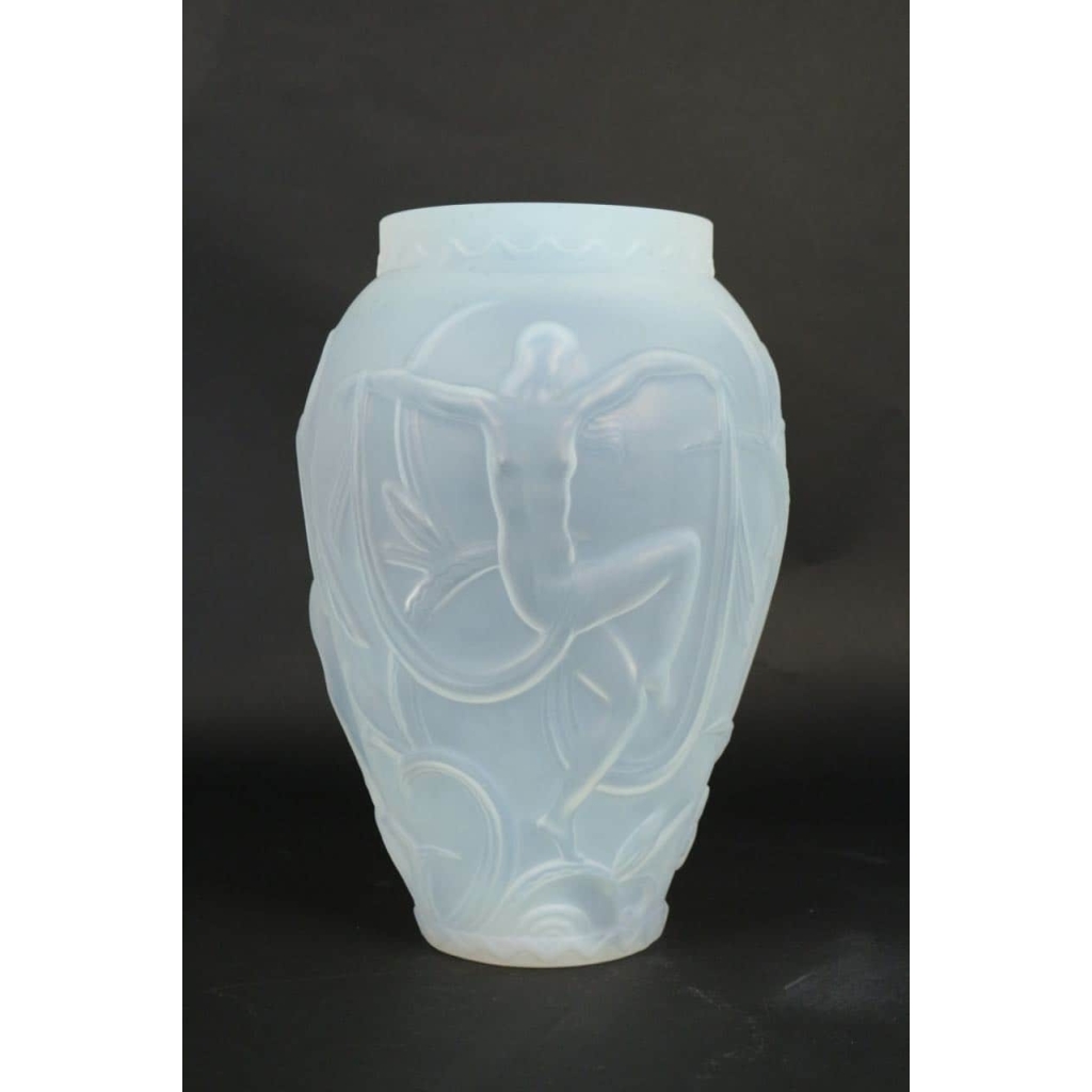 Rare Vase "Volupté" de Etling