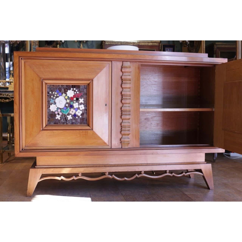Buffet en noyer des années 1940
