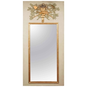 Grand Trumeau en partie du 18ème siècle en bois sculpté, doré et peint aux motifs de la richesse paysanne, miroir au mercure. | Biron |||