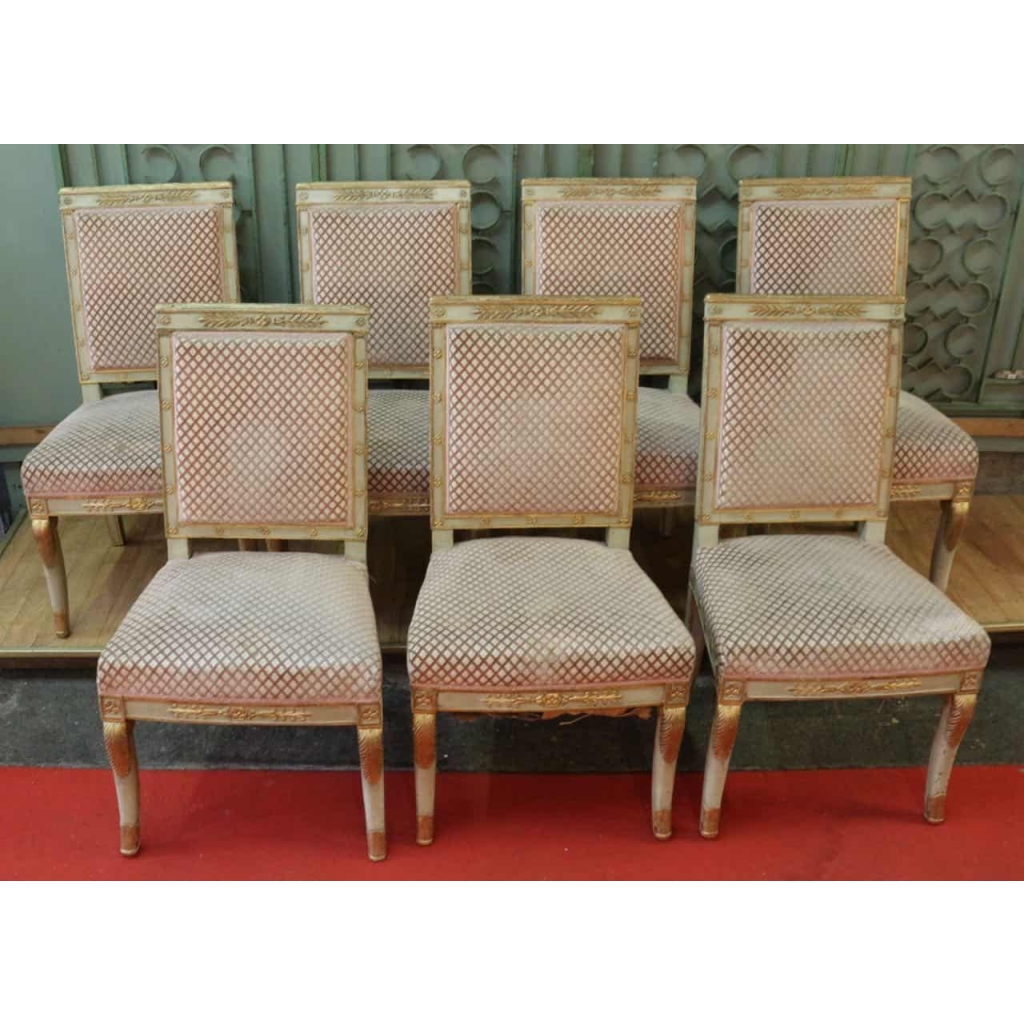 Série de 9 chaises de style Empire | Biron |||