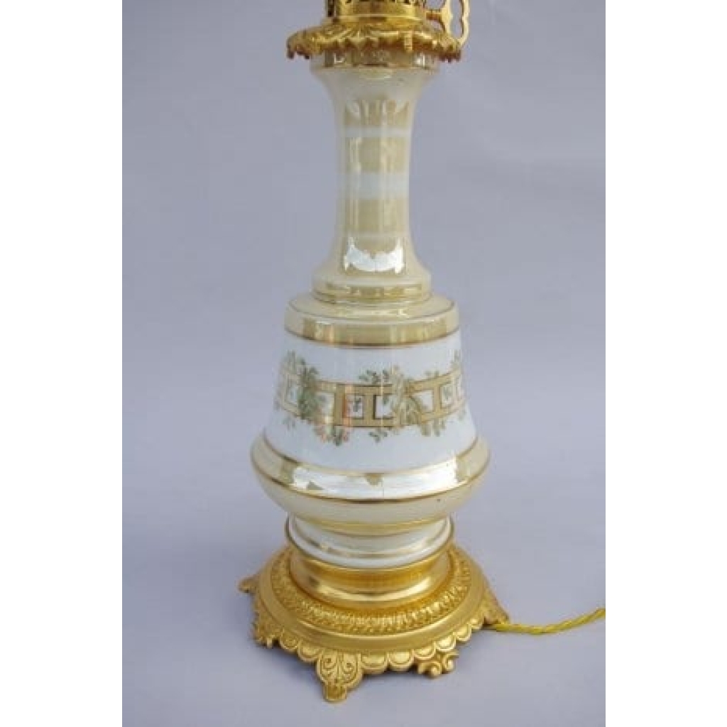 Paire de lampes en porcelaine de Paris circa 1880 | Biron Paire de lampes en porcelaine de Paris circa 1880