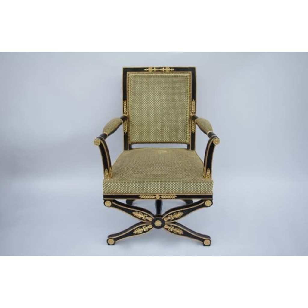 Fauteuil de style Empire en laque noire circa 1900 | Biron Fauteuil de style Empire en laque noire circa 1900