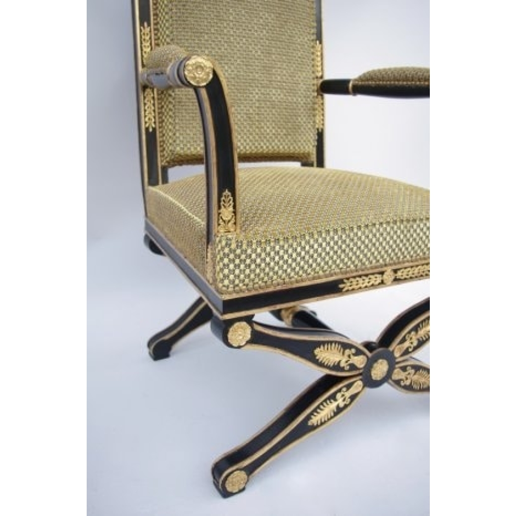 Fauteuil de style Empire en laque noire circa 1900 | Biron Fauteuil de style Empire en laque noire circa 1900
