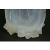 René Lalique Vase « Eucalyptus » opalescent | Biron René Lalique Vase "Eucalyptus" opalescent