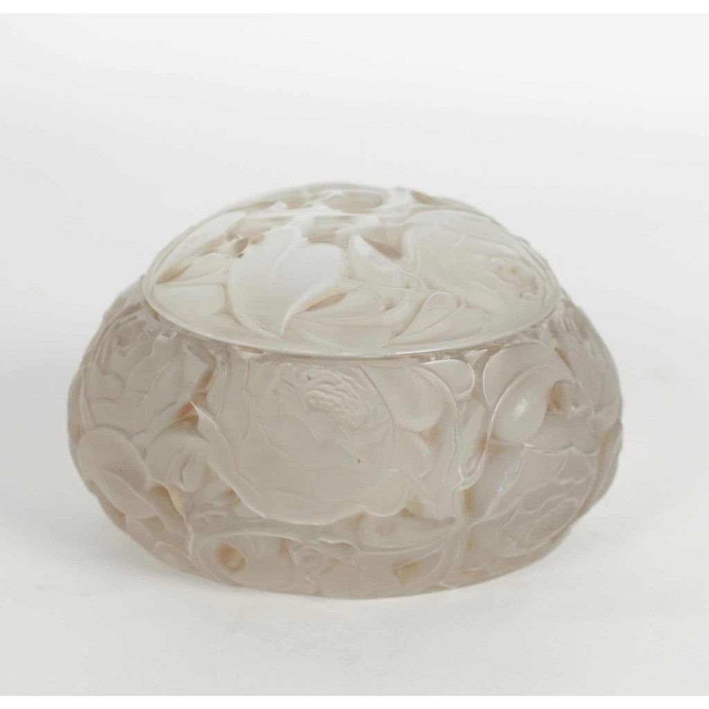 René Lalique (1860-1945) Boite « dinard » | Biron |||||