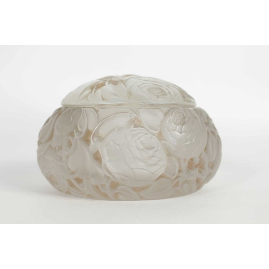 René Lalique (1860-1945) Boite « dinard » | Biron René Lalique (1860-1945) Boite "dinard"