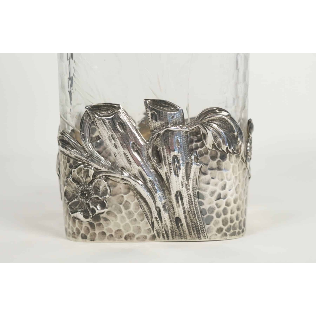 Vase en argent massif et cristal martelé Art nouveau | Biron Vase en argent massif et cristal martelé Art nouveau