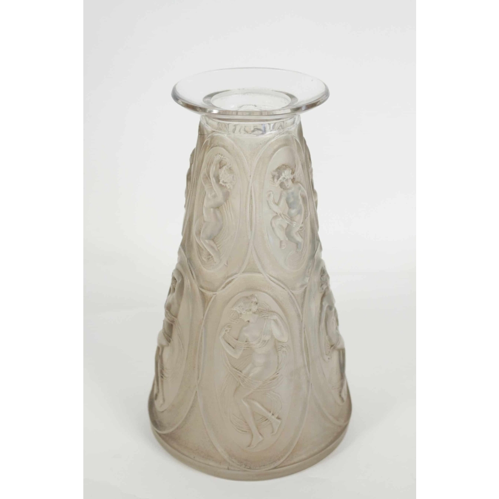René Lalique Vase « Camées » | Biron René Lalique Vase "Camées"