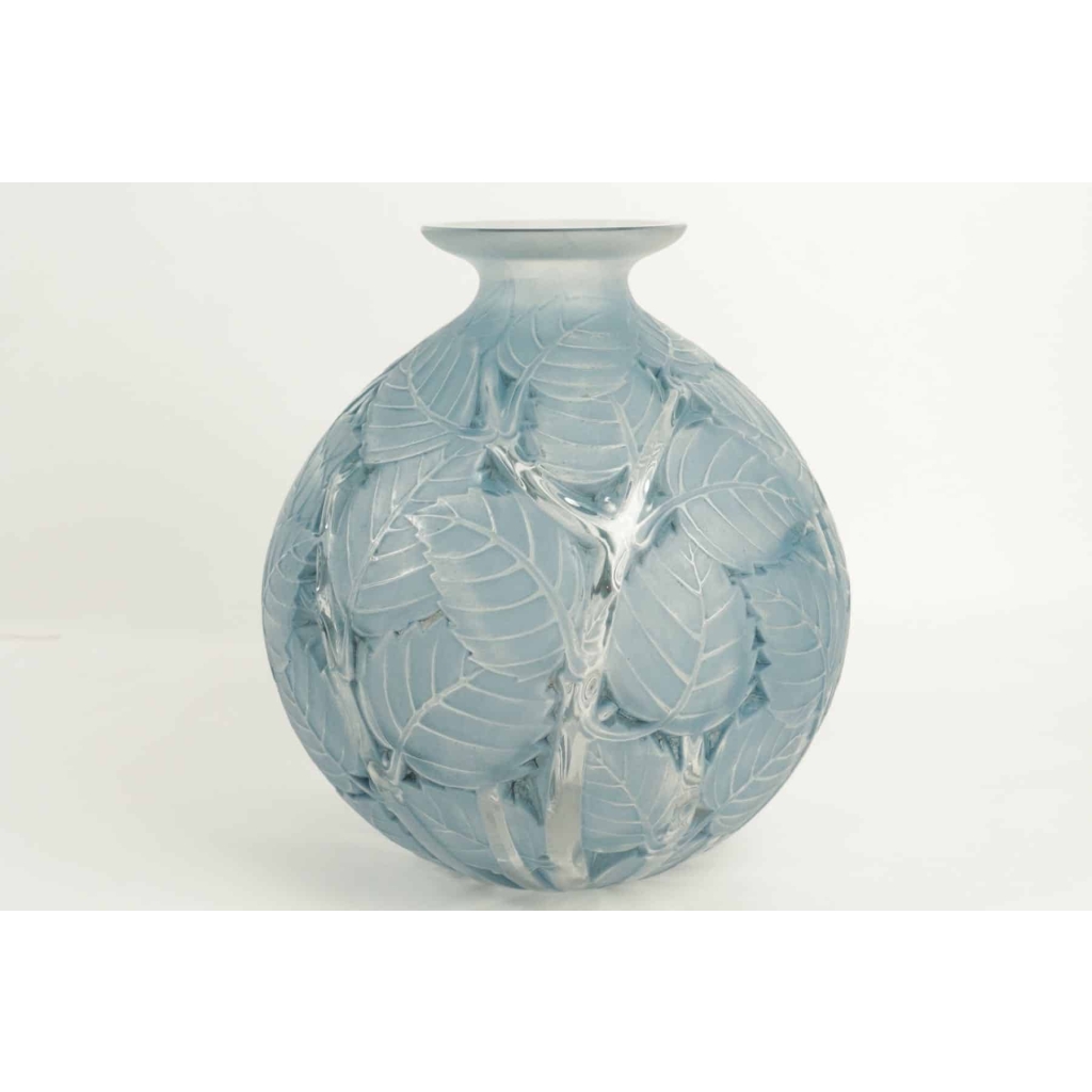 RENE LALIQUE (1860-1945) Vase « Milan » | Biron RENE LALIQUE (1860-1945) Vase "Milan"