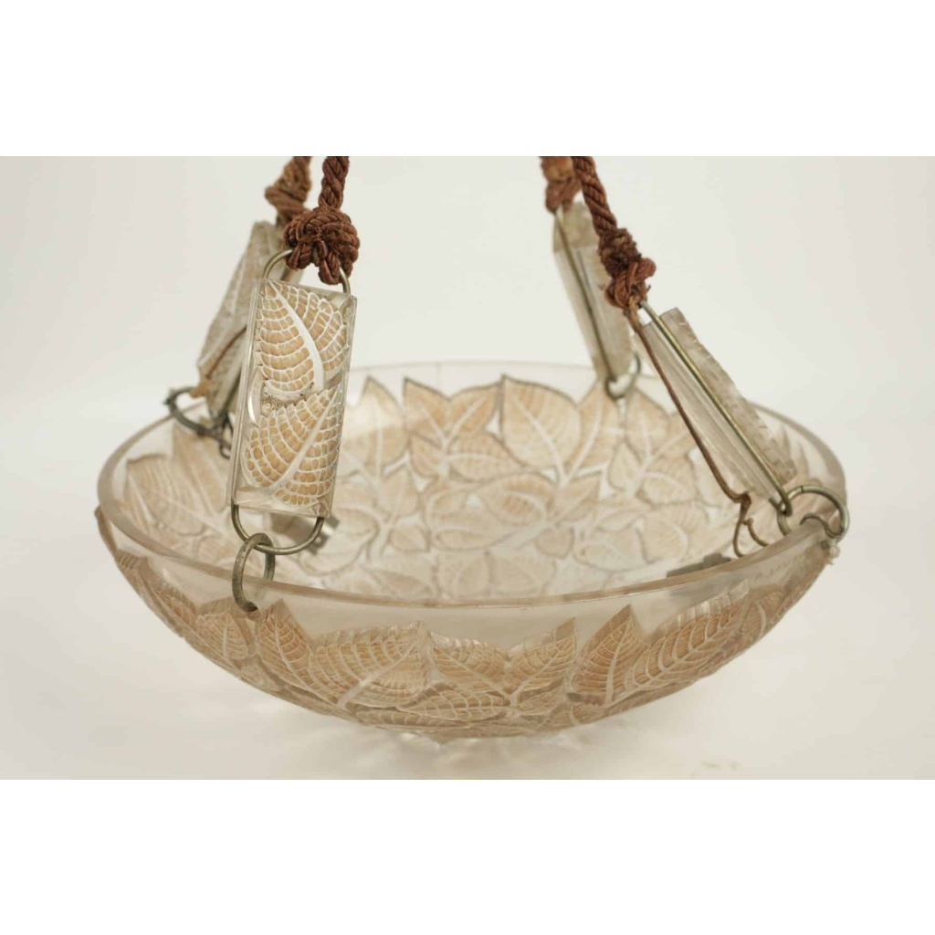 René lalique (1860-1945) Plafonnier « Charmes » | Biron René lalique (1860-1945) Plafonnier "Charmes"
