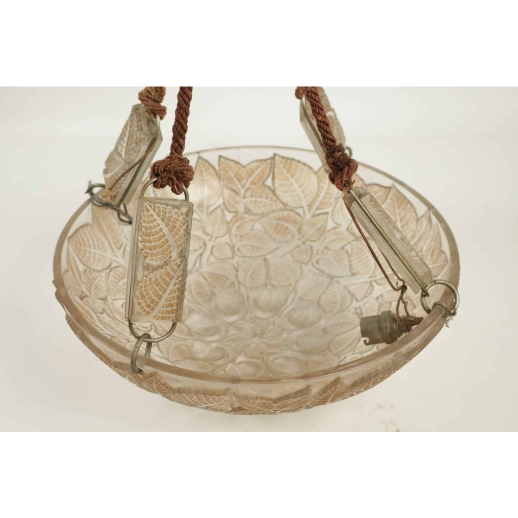 René lalique (1860-1945) Plafonnier « Charmes » | Biron René lalique (1860-1945) Plafonnier "Charmes"
