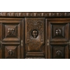 Important meuble du 17ème siècle, provenance supposée d’Italie du nord, grande décoration, en noyer sculpté sur toutes les faces. | Biron Important meuble du 17ème siècle, provenance supposée d'Italie du nord, grande décoration, en noyer sculpté sur toutes les faces.