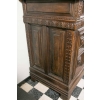 Important meuble du 17ème siècle, provenance supposée d’Italie du nord, grande décoration, en noyer sculpté sur toutes les faces. | Biron Important meuble du 17ème siècle, provenance supposée d'Italie du nord, grande décoration, en noyer sculpté sur toutes les faces.