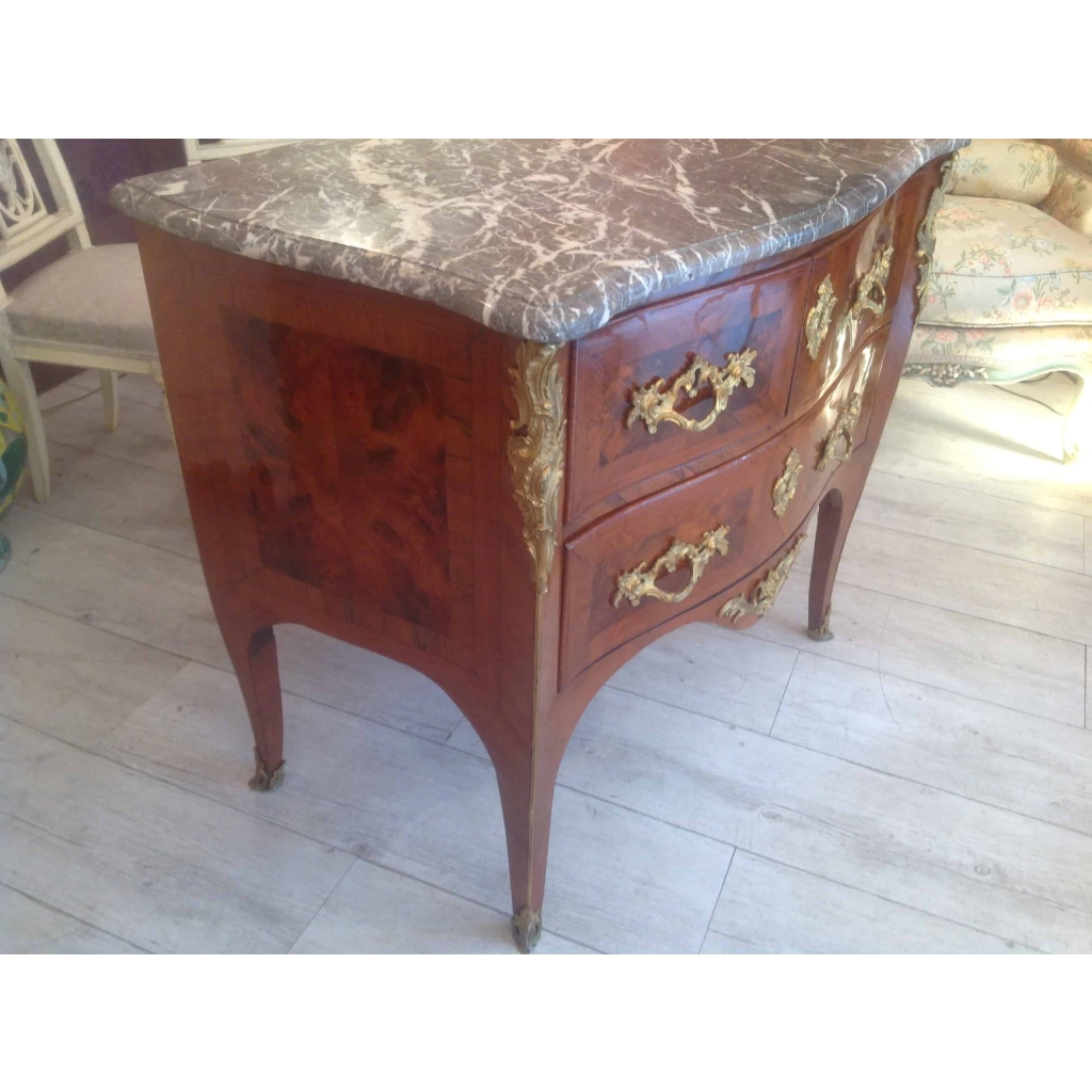 Commode époque louis XV