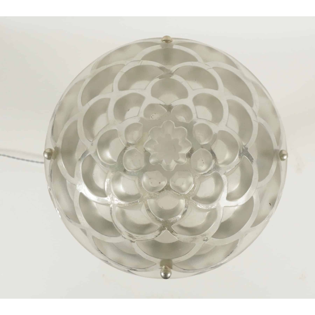 René Lalique (1860-1945) Lampe « Rinceaux » | Biron René Lalique (1860-1945) Lampe "Rinceaux"