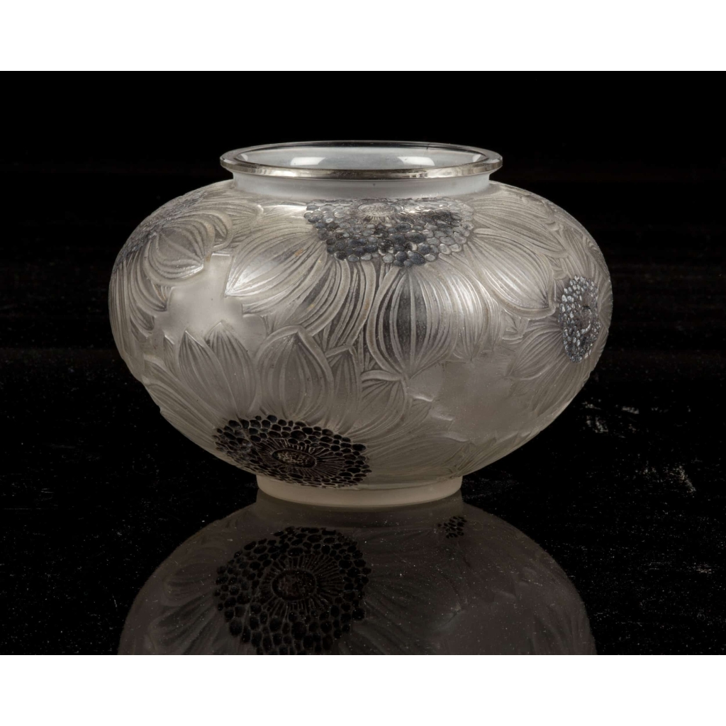 René LALIQUE (1860-1945). – Vase « Dahlias » (1923) | Biron René LALIQUE (1860-1945). - Vase "Dahlias" (1923)