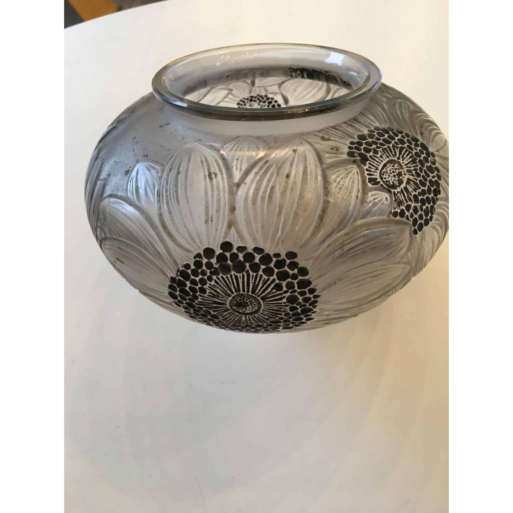 René LALIQUE (1860-1945). – Vase « Dahlias » (1923) | Biron René LALIQUE (1860-1945). - Vase "Dahlias" (1923)