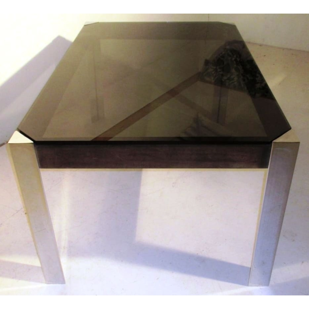 Table de salle a manger par Guido Faleschini, distribué par Hermes, 1970’s, nubuck, chrome et verre fumé | Biron Table de salle a manger par Guido Faleschini, distribué par Hermes, 1970's, nubuck, chrome et verre fumé