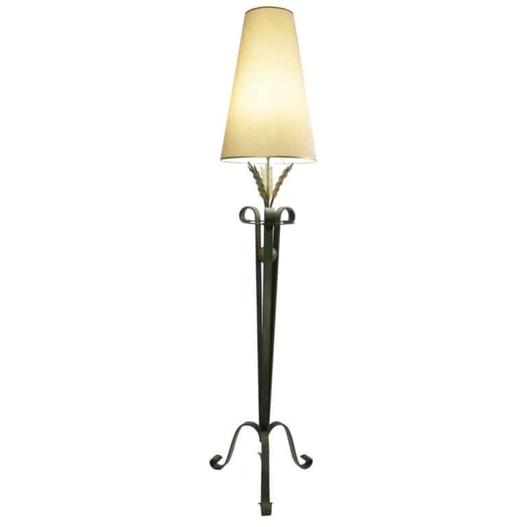 lampadaire en fer forgé des années 1940. | Biron |||||