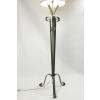 lampadaire en fer forgé des années 1940. | Biron lampadaire en fer forgé des années 1940.
