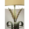 lampadaire en fer forgé des années 1940. | Biron lampadaire en fer forgé des années 1940.