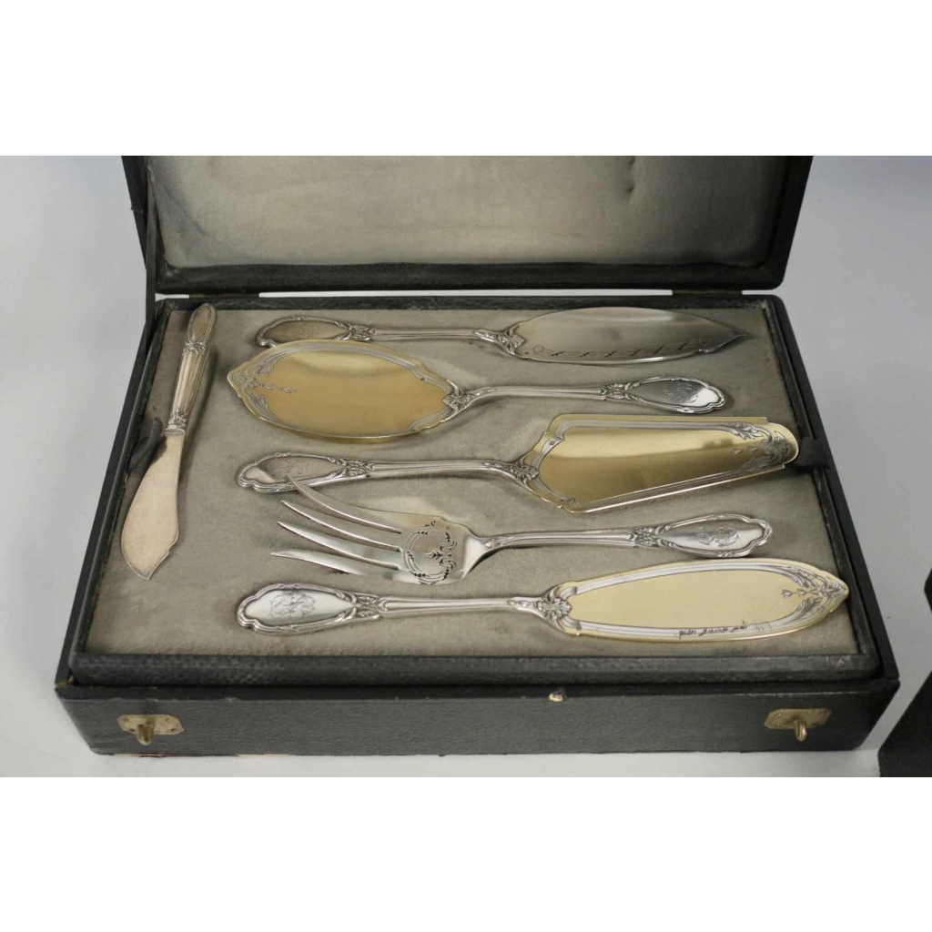 Henin & Cie French Sterling Silver Dinner Flatware 74 Pieces, circa 1880 | Biron Henin & Cie French Sterling Silver Dinner Flatware 74 Pieces, circa 1880