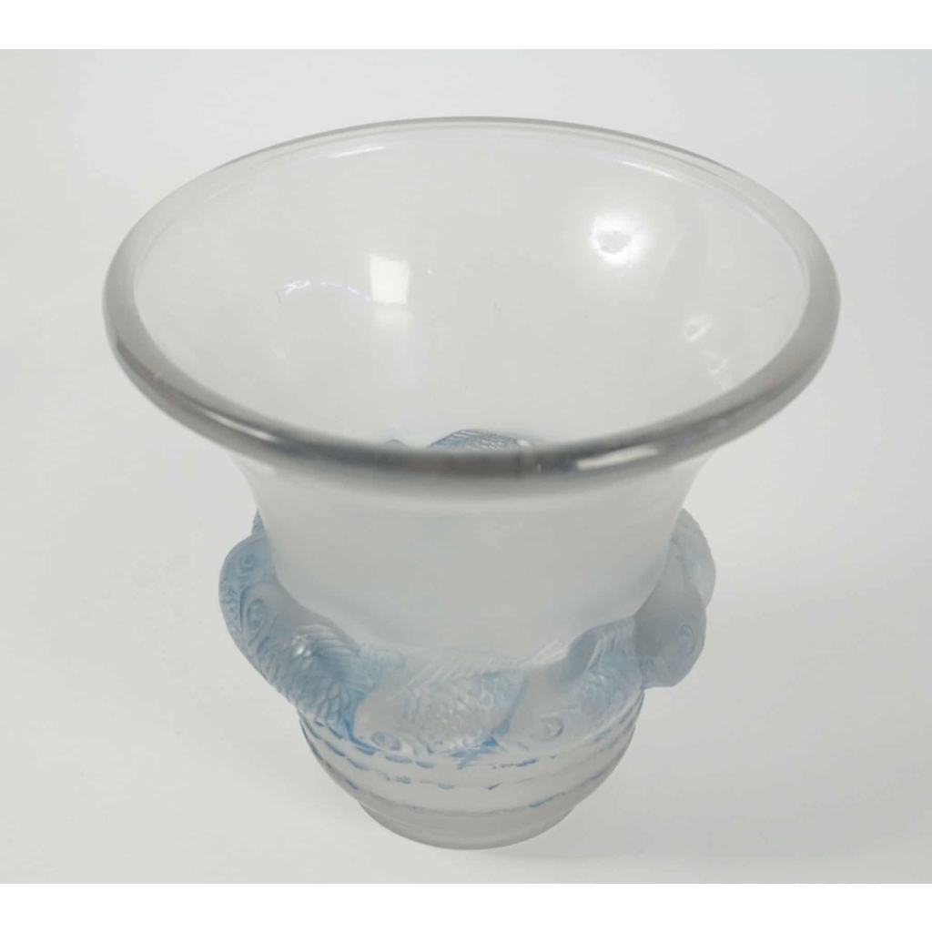 René Lalique (1860-1945) vase « Piriac » | Biron René Lalique (1860-1945) vase "Piriac"