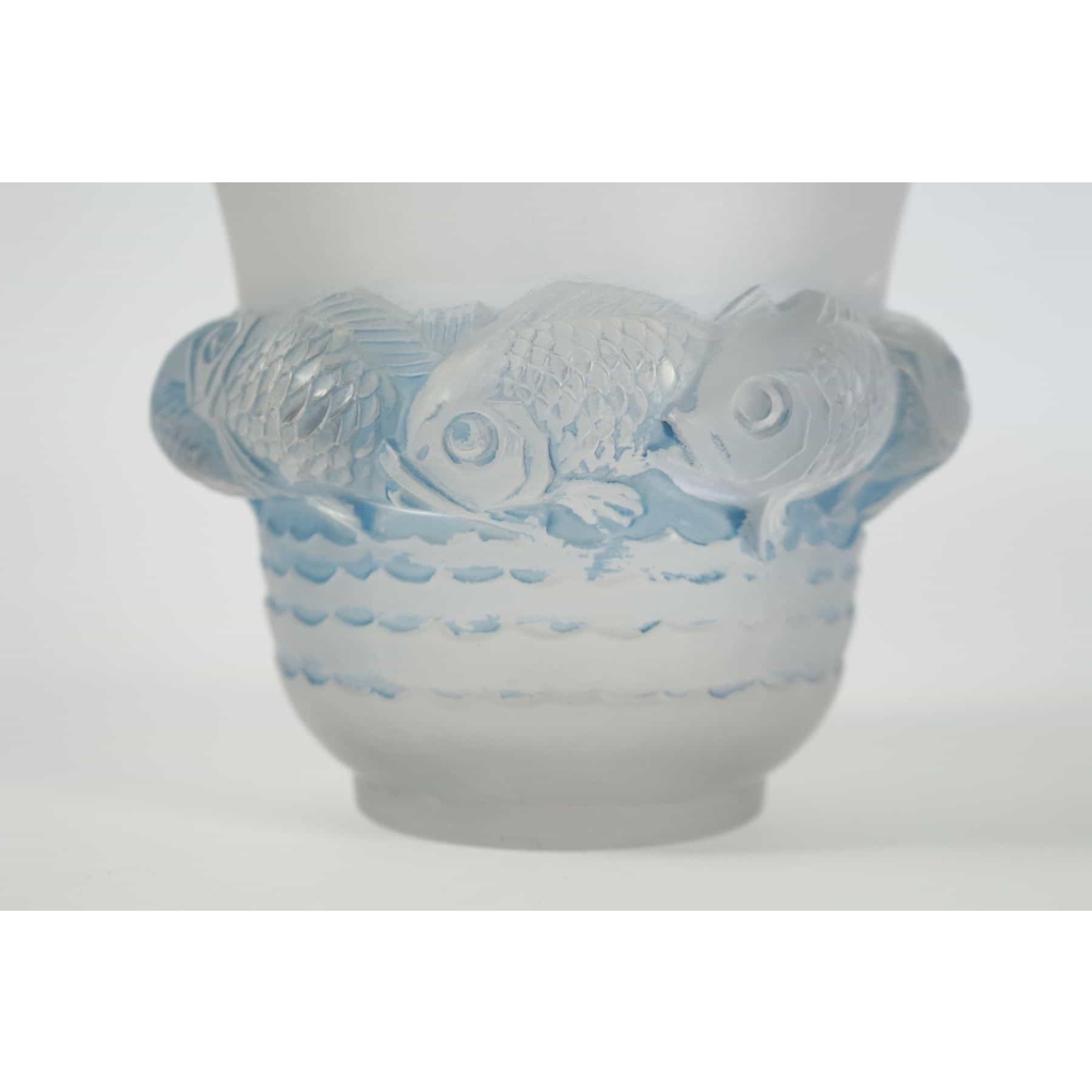 René Lalique (1860-1945) vase « Piriac » | Biron René Lalique (1860-1945) vase "Piriac"
