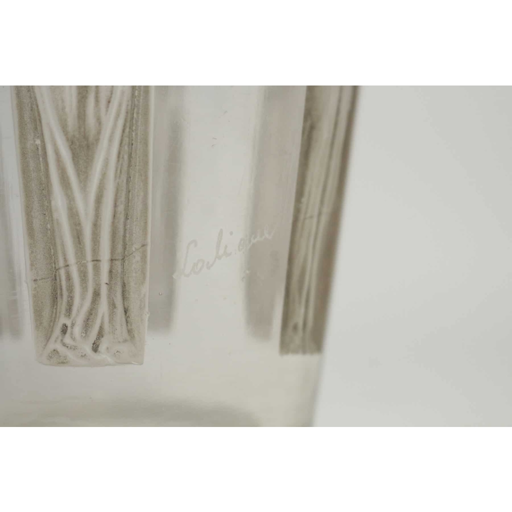 René Lalique Vase Six Figurines | Biron René Lalique Vase Six Figurines