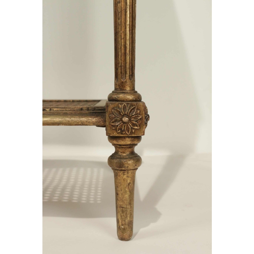 Elégante console avec un tiroir en ceinture de style Louis XVI de bédut du XXème siècle. | Biron Elégante console avec un tiroir en ceinture de style Louis XVI de bédut du XXème siècle.