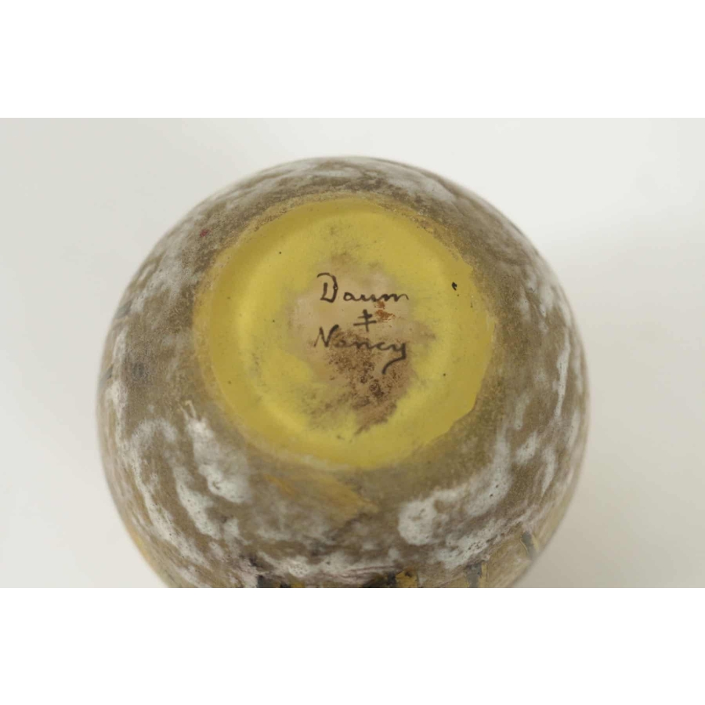 Daum Nancy Vase émaillé « paysage de neige en hiver » | Biron Daum Nancy Vase émaillé "paysage de neige en hiver"