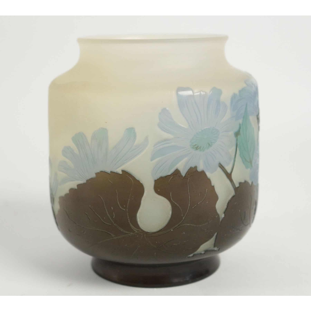 Émile GALLÉ (1846-1904) Caméo Glass Vase | Biron Émile GALLÉ (1846-1904) Caméo Glass Vase