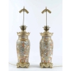 PAIRE DE GRANDES LAMPES EN PORCELAINE FINE DE SATSUMA CIRCA 1880