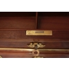 Bureau plat de style Louis XVI de la maison KRIEGER