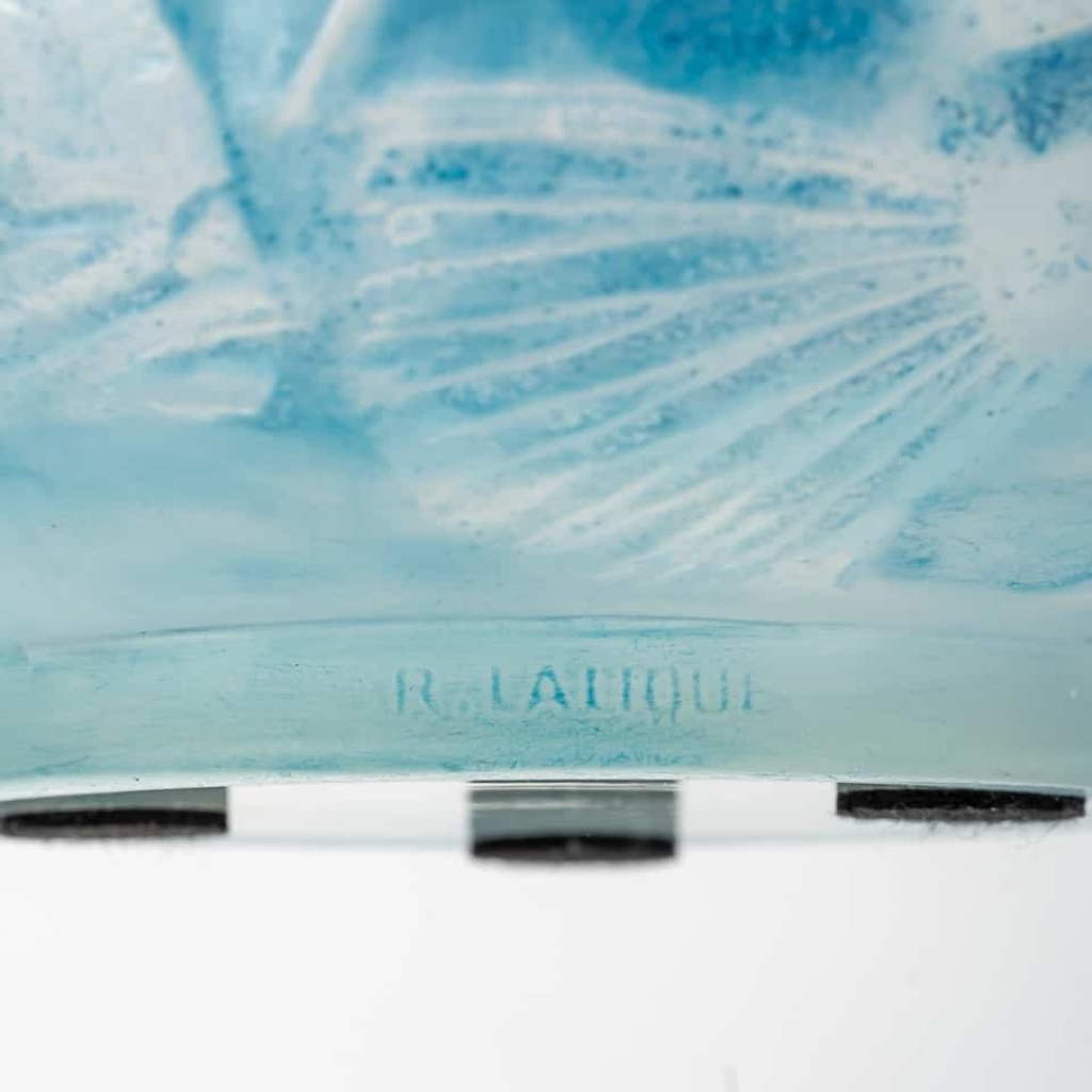 René Lalique : Vase « Poissons » Opalescent | Biron René Lalique : Vase « Poissons » Opalescent