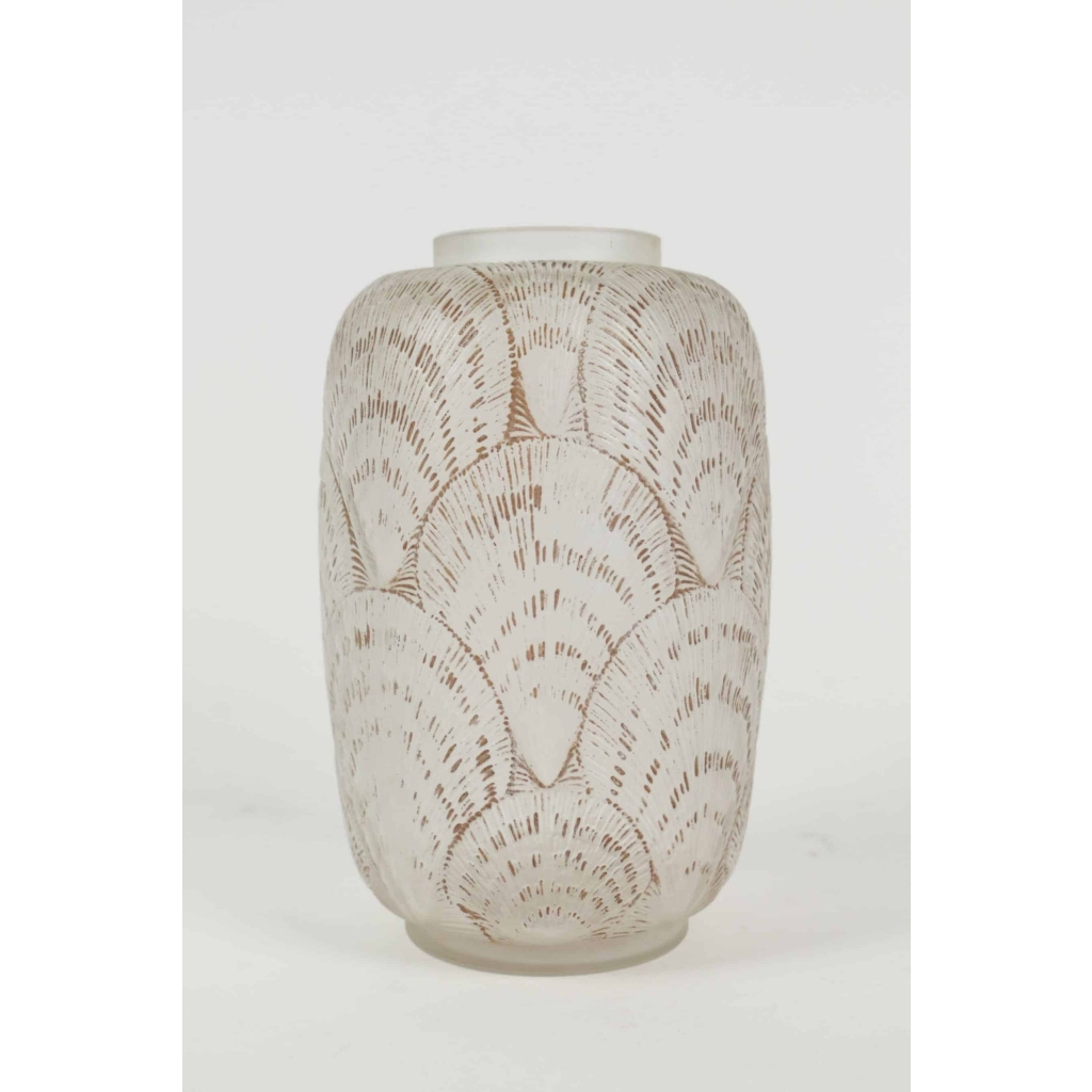 René Lalique Vase « Coquilles » | Biron ||||